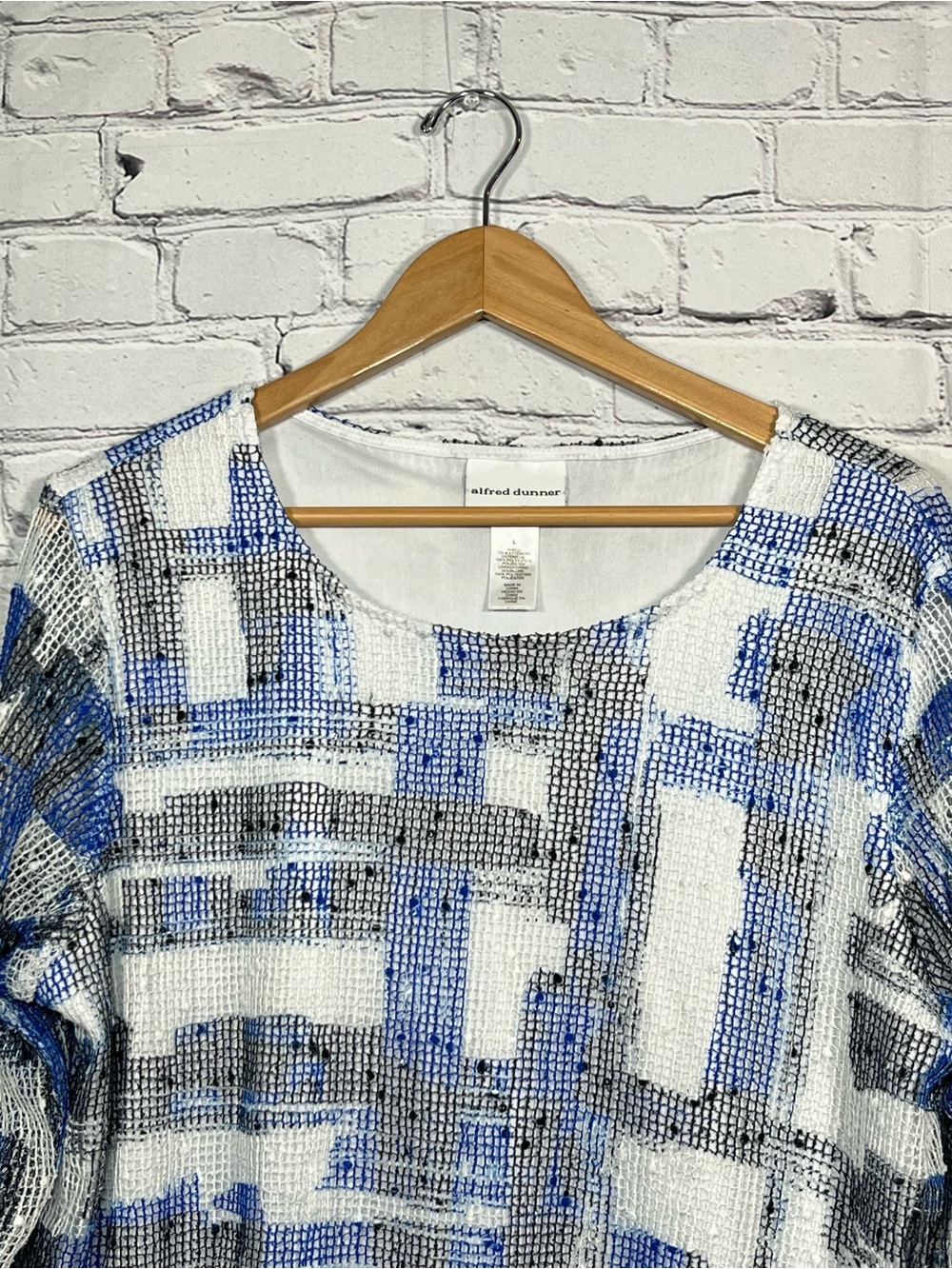 Alfred Dunner Layered Open Weave Blouse T Shirt Womens Size Large Geometric - Picture 2 of 14